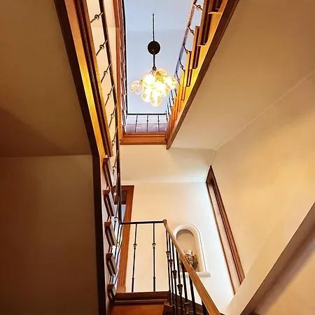 לינה וארוחת בוקר Ces